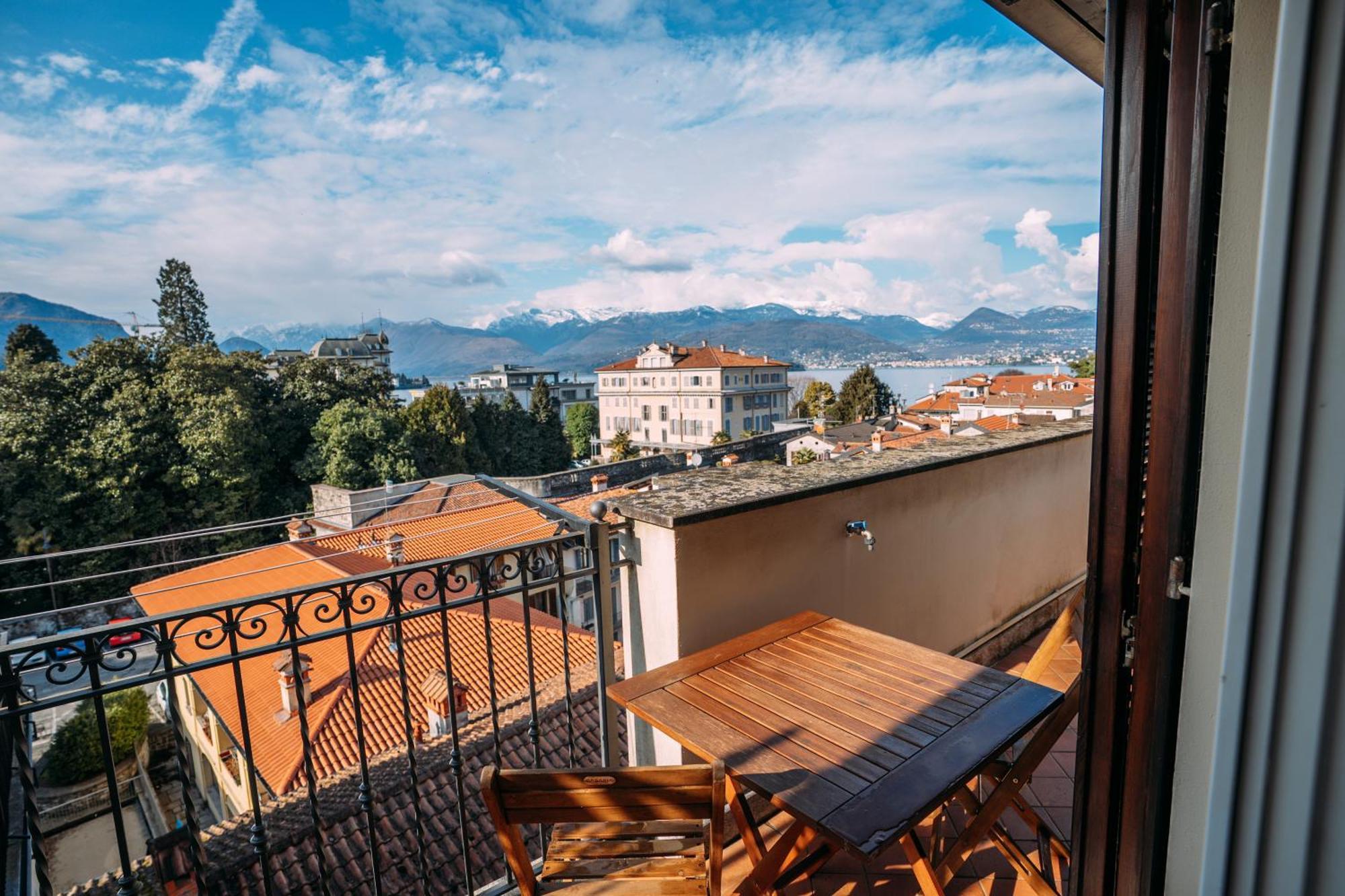 Suite Romantic Vista Lago Stresa Extérieur photo