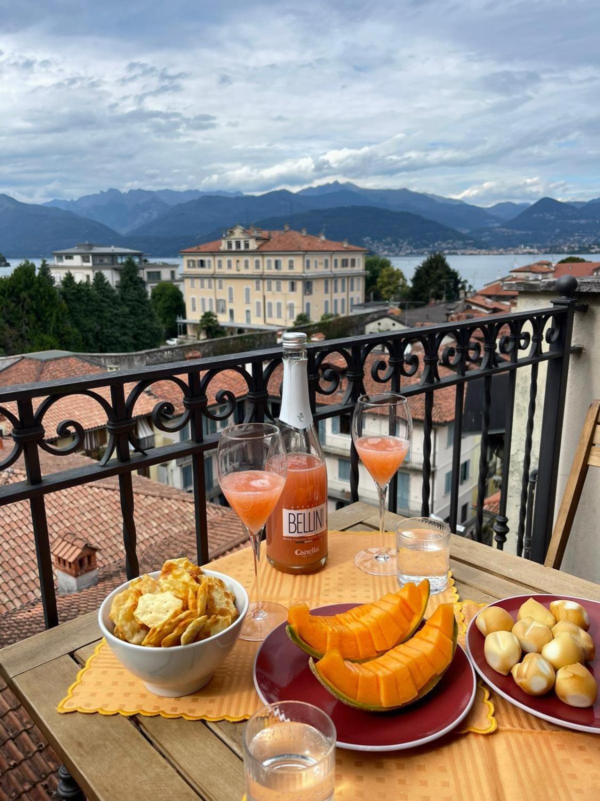 Suite Romantic Vista Lago Stresa Extérieur photo